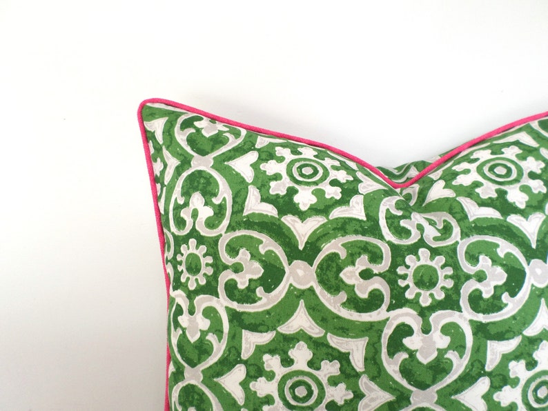 Kelly Green Outdoor Pillow Cover 18x18 Medallion Pillow Case Etsy