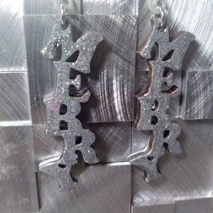 Silver MERRY letters with silver glitter - 2in