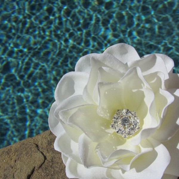 BRIDAL HAIR FLOWER -------- Bridal Hair Accessory - Bridal Headpiece - Bridal Hairpiece - Wedding Accessory -  Ivory Hair Flower