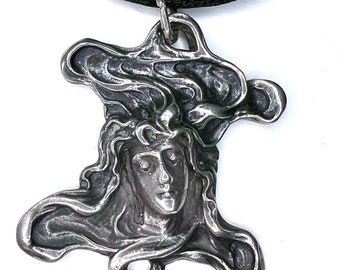 Vintage Art Nouveau lady portrait pendant - sterling silver 925 - flowing hair