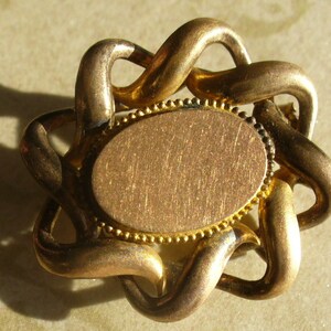 Antique engravable gold plated brass brooch - vintage costume jewelry
