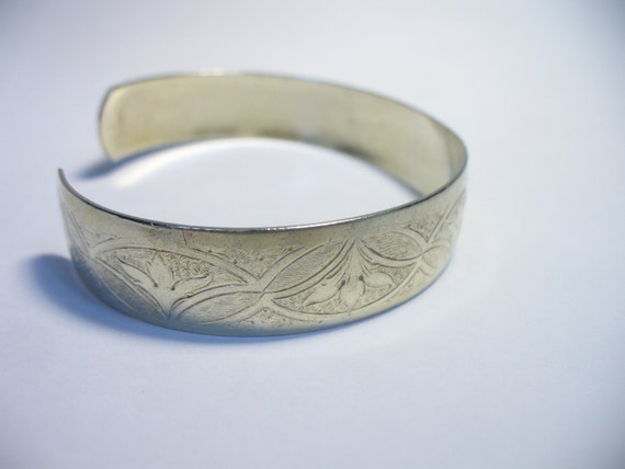 Vintage etched sterling vermeil cuff bracelet - A… - image 3