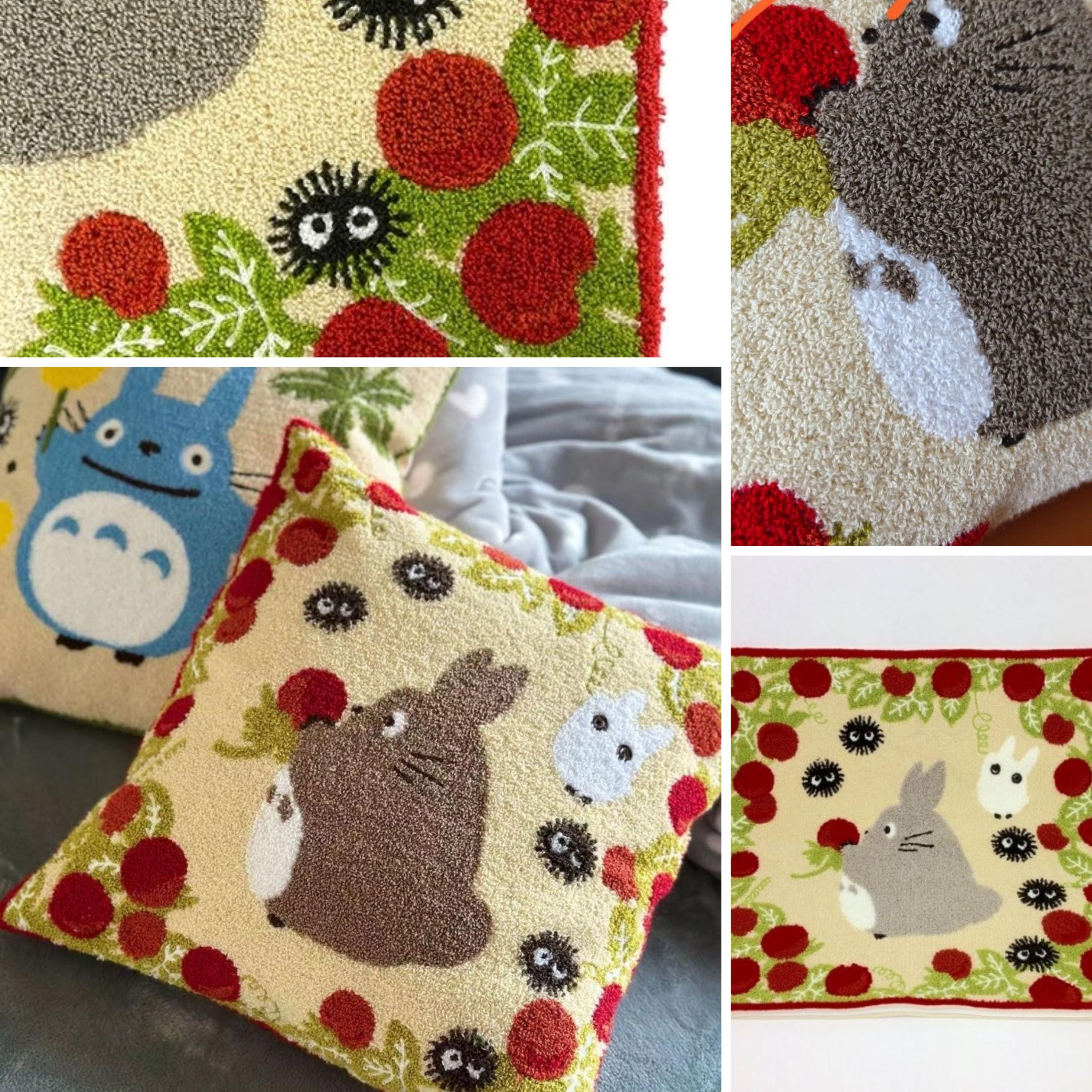 となりのトトロ風刺繍入りジッパー付きクッションカバー 17インチ×17
