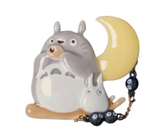 Totoro emaljnål med handgjord väska, animebrosch kawaii popkultursmycken unik fankonst, accessoargåva till Totoro-fans
