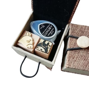 2pcs My Neighbor Totoro Wooden Stamps, Ghibli 20-25mm Stamp, Mini Stamp Ink Pad Set, Wooden Stamp image 1