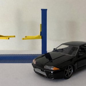 Diecast Model Car Display 2 Post Hoist Lift 1:32 scale