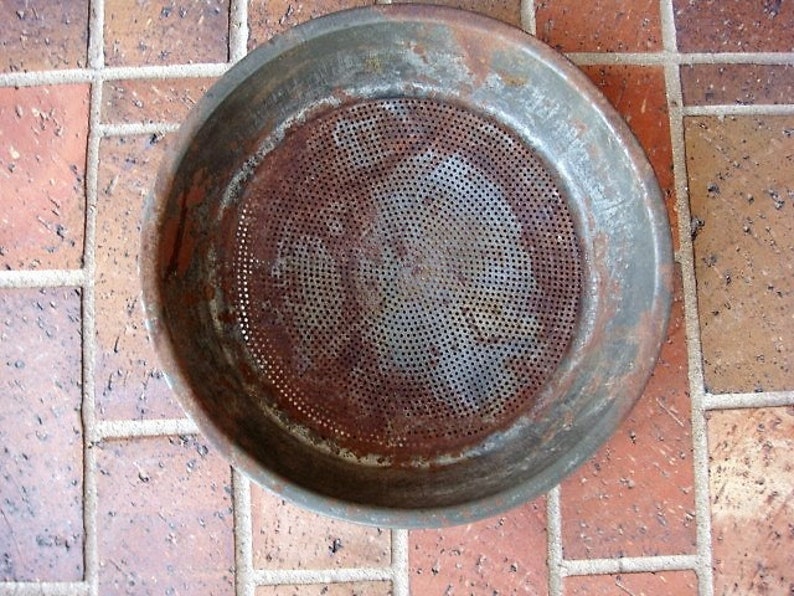Antique Grain Sieve Metal Grain Sieve Farm House Decor Herb Garden Planter Rustic Farm House