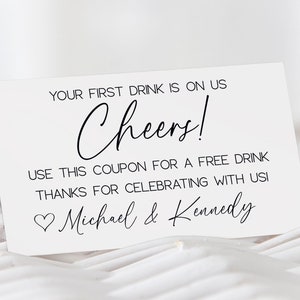Kaartje voor bruiloftsborrel Your First Drink is On Us Minimalist Wedding Wedding Bar Voucher Ticket voor bruiloftsreceptie Afdrukbare bruiloft CHBV