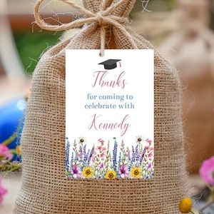 Bearbeitbare Wildblumen-Abschluss-Favor-Tag-Vorlage, druckbare Blumen-Gravur-Partydekoration, Abitur, College-Abschluss, Corjl