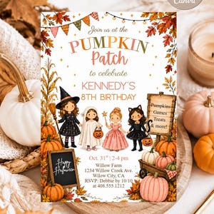 Puede incluir: Una plantilla de invitación de cumpleaños rectangular con un diseño de huerto de calabazas otoñal, cuatro niños disfrazados, hojas de otoño, calabazas y un letrero de madera. El texto incluye Join us at the PUMPKIN Patch to celebrate KENNEDY'S 8TH BIRTHDAY.
