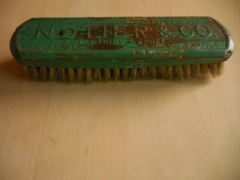 Wood Handle Notier and Co Brush