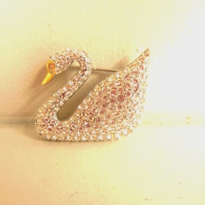 Swarovski Swan Crystal Rhinestone Pin  Genuine Pave Brooch Swarovski Swan Hallmark