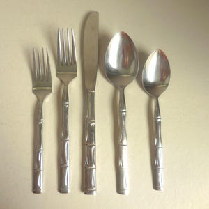 Vintage Reed Barton Flatware Stainless Bamboo 30 Pieces Five Complete Set Plus