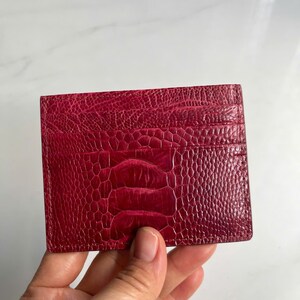 Tarjetero de piel de avestruz auténtica ROJA/Tarjetero de visita/Estuche para tarjetas/Tarjetero minimalista de piel con RIFD/Regalo para él y ella