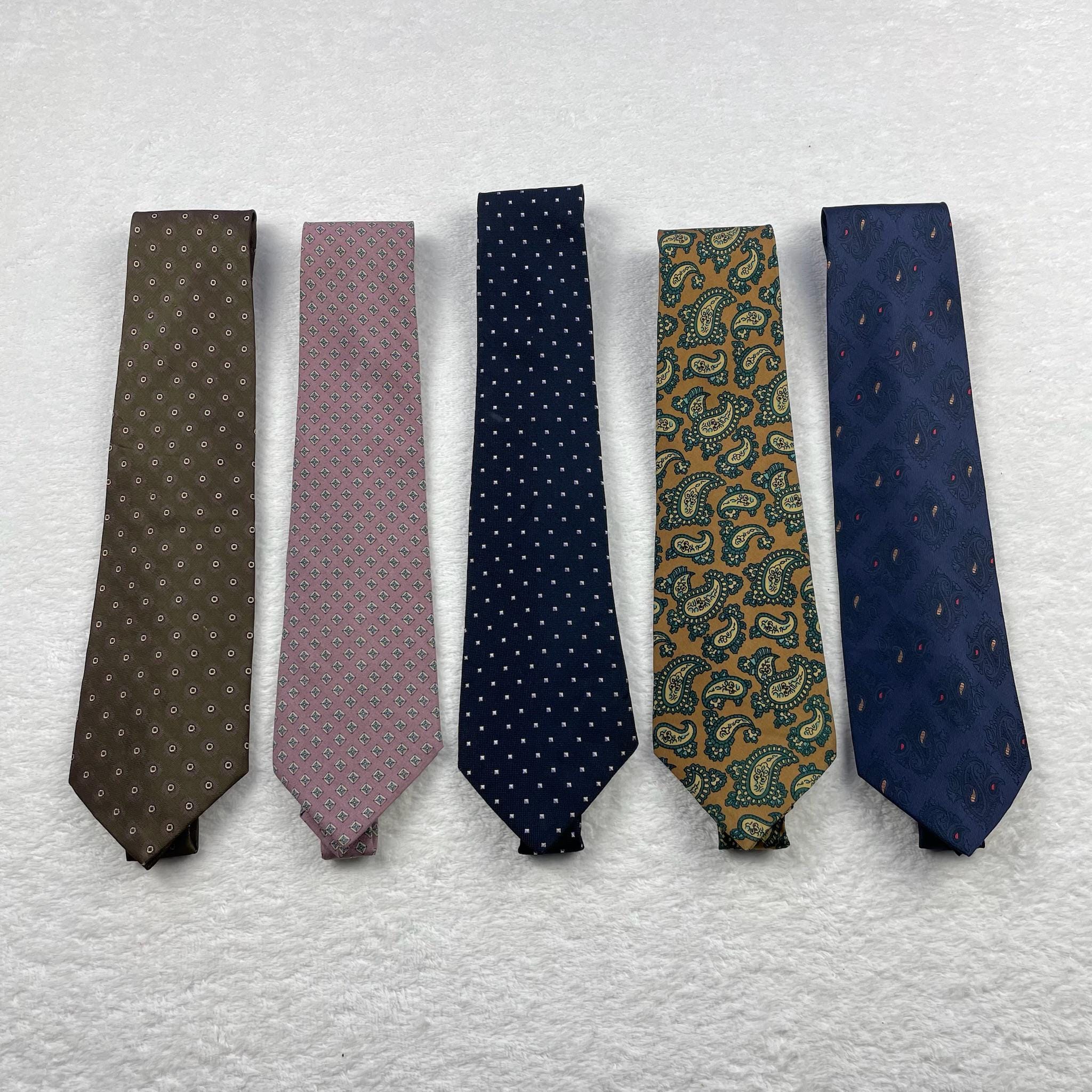 Cravatta Ascot da uomo con anello, cravatta floreale scozzese, fazzoletto di seta, gemelli per accessori per feste – acquista a prezzi convenienti sul marketplace