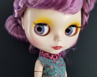 14mm Resin Blythe doll eye chips (F19), pink and blue dotted iris