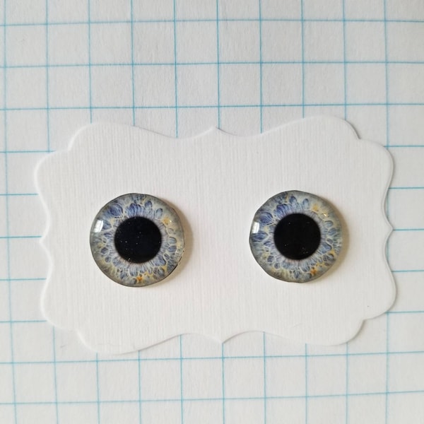 14mm Resin Blythe doll eye chips (R23), pale blue gray