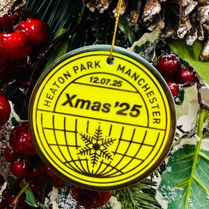 Snowasis Gepersonaliseerde kerstbaldecoratie - Xmas &#39;25 Boombal oase live geïnspireerd aandenken