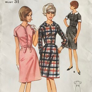 以下が含まれることがあります： ヴィンテージButterickの裁縫パターン3878。3つのドレスのイラストが特徴です。パターンにはサイズ10〜20が含まれ、バストサイズは79cmです。表紙にはピンクのドレス、チェック柄のドレス、白黒のチェック柄のドレスが表示されています。