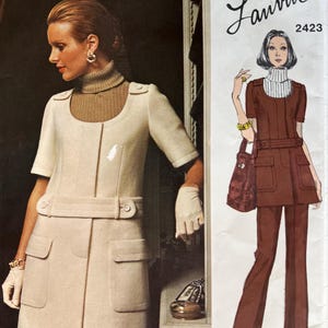 Ungeschnittener Schnitt aus den 1970er Jahren, Vogue Paris Original 2423 – Lanvin Mini-Jumper, Rock und taillierte Hose – Größe 10, Brustumfang 82,5 cm