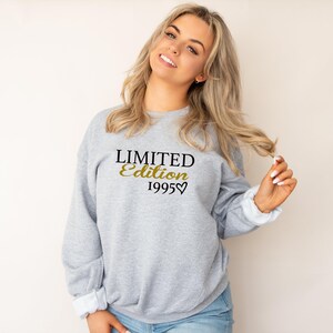 Sudadera de cumpleaños personalizada de edición limitada - Sudadera de cumpleaños personalizada - Personalizada con año de nacimiento - Envío con seguimiento gratuito al Reino Unido