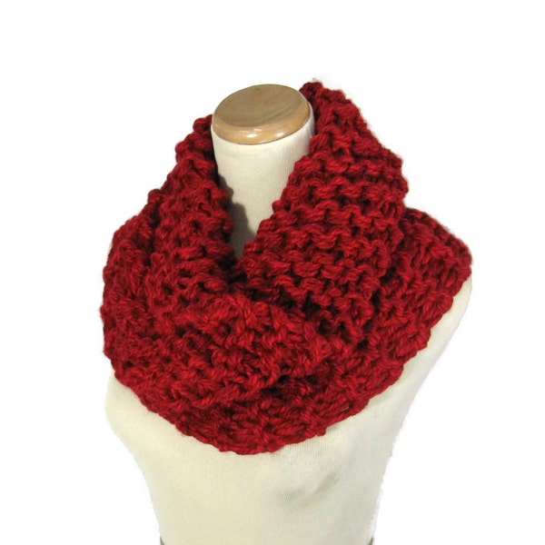 Knit Cowl, Outlander Inspired Cowl, Red Cowl, Knit Scarf, Chunky Cowl, Hand Knit Scarf, Circle Scarf, Winter Scarf, Women Scarf, Fiber Art