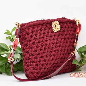 Handgehäkelte Abendtasche aus hochwertigem Baumwoll-Makramee-Garn - Perfekt für formelle Veranstaltungen, Verabredungen und besondere Geschenke