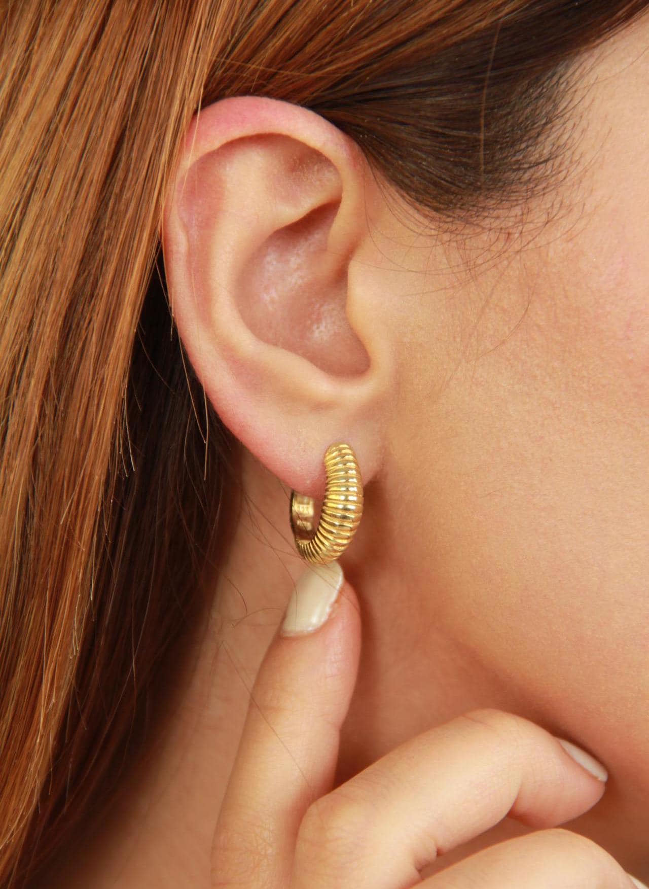 14K Gold Ribbed Hoop Earrings, Large Hoop Earrings , Statement Chunky 14K Gold filled Huggies Earrings, Minimalist Gift for Her, Ribbed hoop