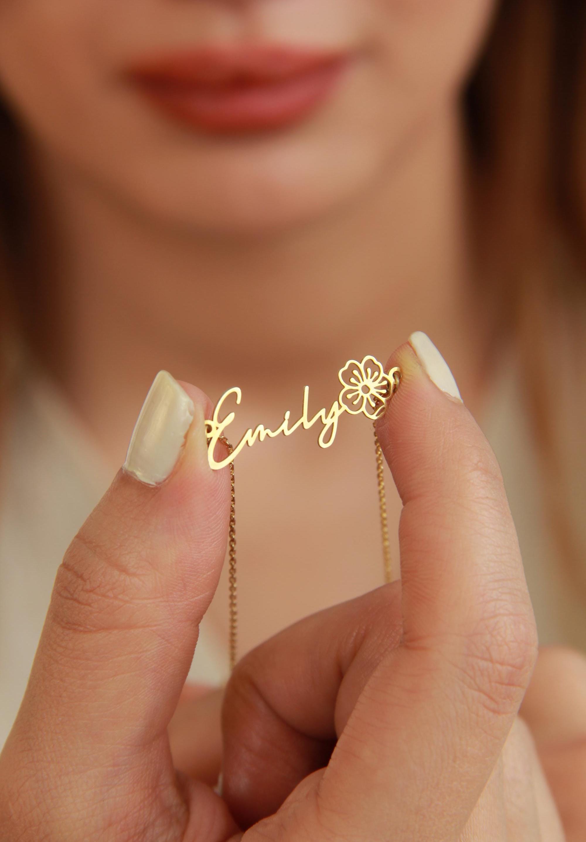 Poppy Birth Month Flower 14K Gold Personalized Name