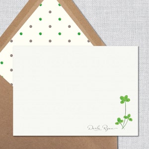 Klavertje vier Persoonlijk Briefpapier | Iers cadeau voor persoon | Iers cadeau persoonlijk | Lucky Clover-cadeau | Gepersonaliseerd cadeau voor Ierse vrienden