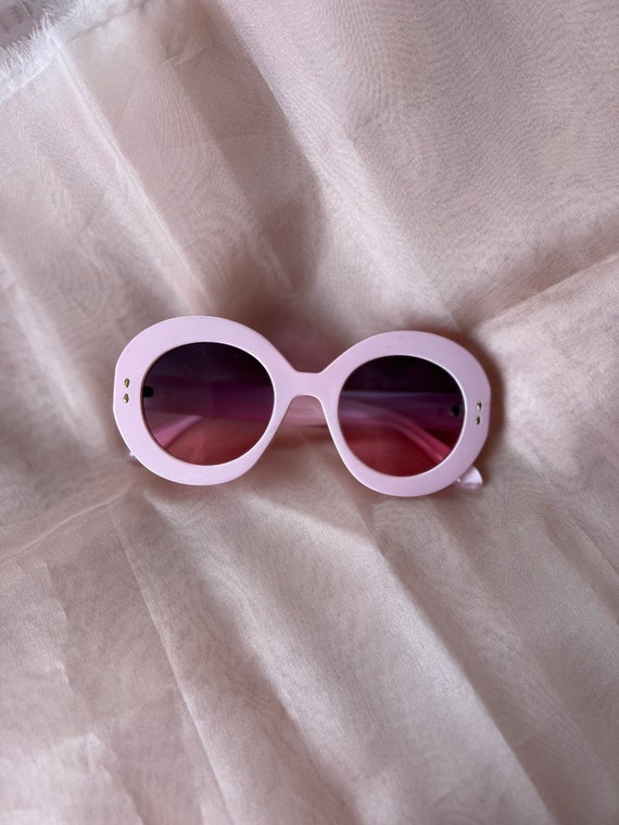 Round sunglasses, Vintage sunglasses, French vinta