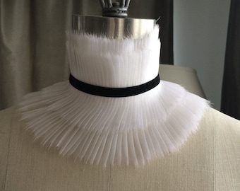 Gargantilla de organza de alta costura con volantes, gargantilla de cuello alto y gargantilla victoriana.