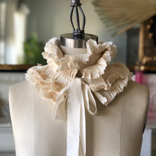 Ivory Neck Ruff /Pleated Collar/Detachable Ruffle Collar/Ruffle scarf/Ruffle collar/ Ruffled Fashion/Bohemian collar/ rusteam