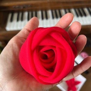 Red rose /ROSE BROOCH/ Silk rose/Haut couture/Pink Rose / marinaasta image 5