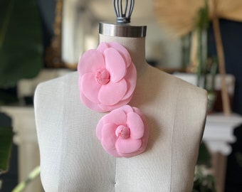 Pink Camellia Brooch/Camellia necklace/Camellia Brooch/Rose flower/Rose flower choker/Camellia choker/Bridal couture