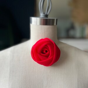 Red rose /ROSE BROOCH/ Silk rose/Haut couture/Pink Rose / marinaasta image 3