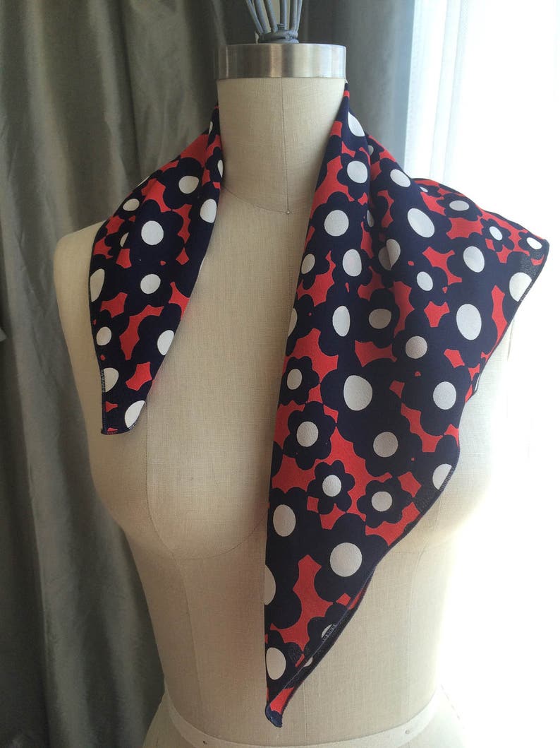 polkadot shawl