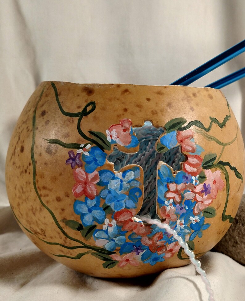Striking Cross and Flowers Gourd Knitting Yarn Bowl