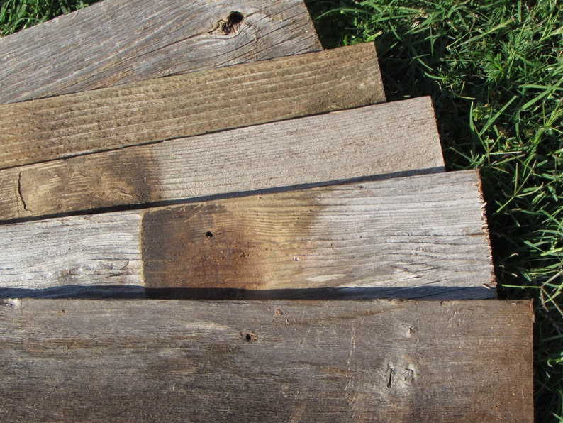 ON SALE Reclaimed Old Fence Wood 10 Boards 18 Inch Length Etsy