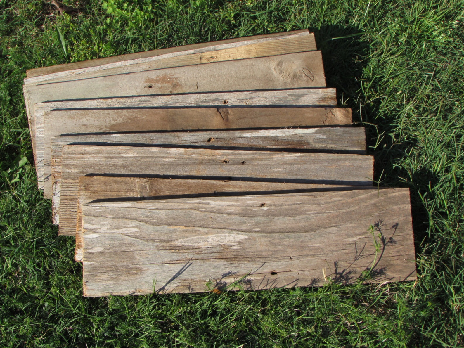 ON SALE! Reclaimed Old Fence Wood Boards - 8 Fence Boards 20" Weathered ...