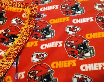 Kansas City Chiefs Fleece Throw Blanket with Super Ruffle Crochet Edge Football