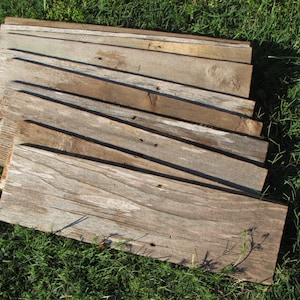 ON SALE! Reclaimed Old Fence Wood Boards - 8 Fence Boards 20&quot; Weathered Barn Wood Planks - Good Condition - Great For Rustic Crafting!