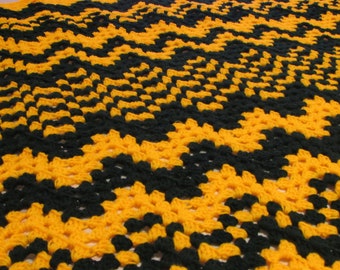 Granny Ripple Crocheted Decorative Throw Afghan Blanket in  Green Bay Chevron Zig Zag