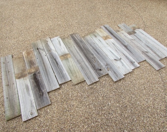 Reclaimed Old Fence Wood Boards - 35 Fence Boards - 36 Inch Length - Weathered Barn Wood Planks - Great For Wainscoting!