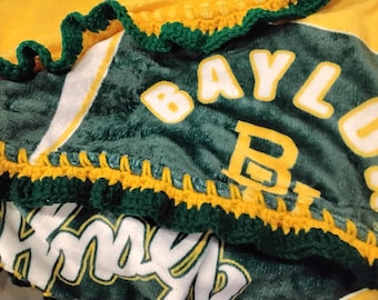 BU Baylor University Bears - Compact Travel Size - College Fleece Throw Blanket with Crochet Edge School