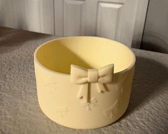 Bota Stanley con lazo color crema