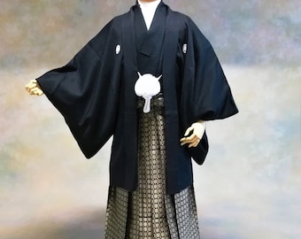 SAMURAI Men's kimono Four piece set #5 vintage MONTSUKI Hakama Kimono Haori Juban Black Gold size xxs xs s ready to ship