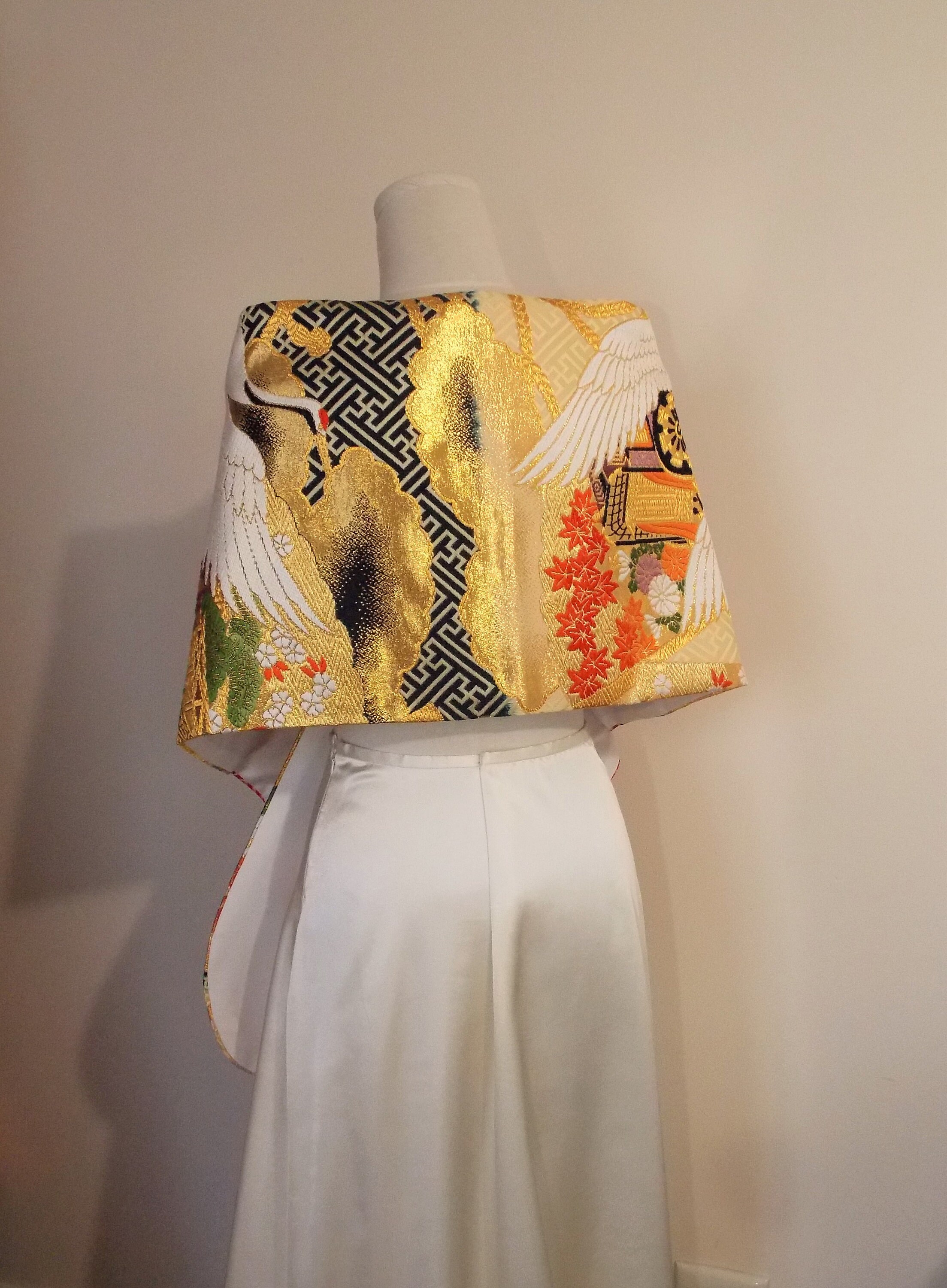 Kimono Shawl Vintage KIMONO UCHIKAKE Silk Gold Brocade Cream | Etsy