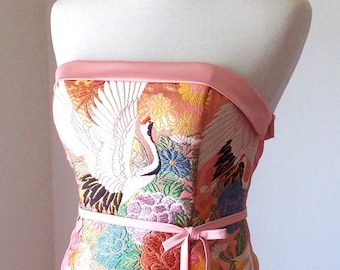 Vestido de novia vintage KIMONO GEISHA brocado rosa dorado con flores de grulla bordado OBI lazo cuerda cinturón de flores de primavera línea A hecho a pedido