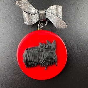 Vintage Scottish Terrier Bakelite or Catalin Brooch 1930s - 1940s Art Deco Scottie Pin